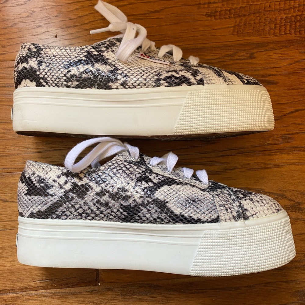 Snake skin Supergas